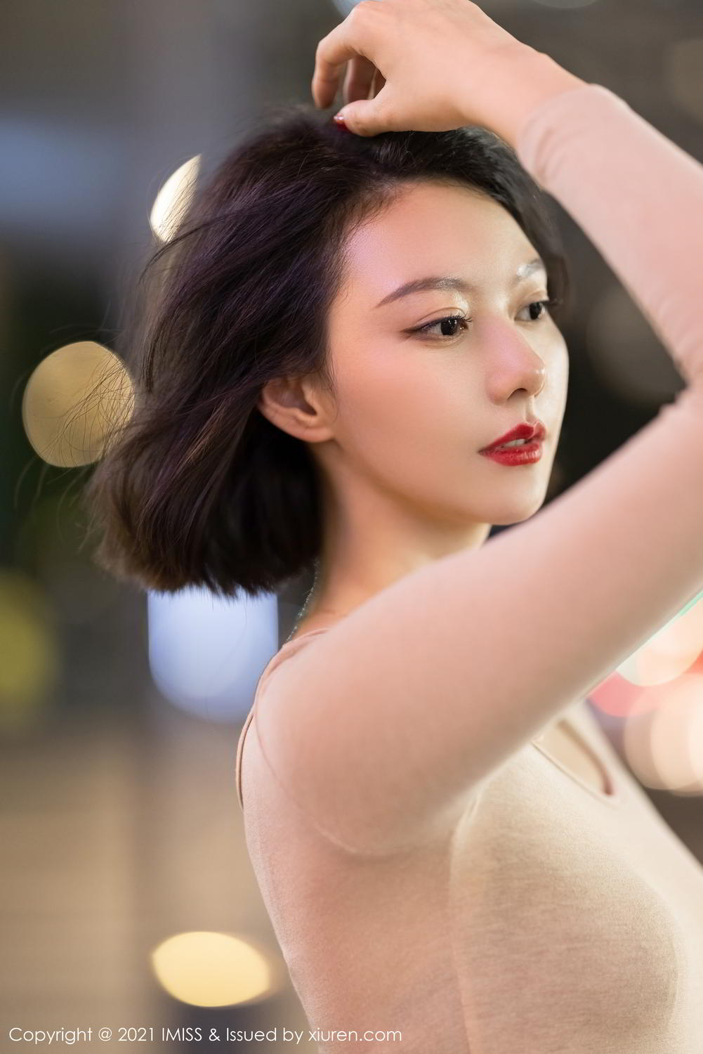 气质美女艺轩 直爽动人牛仔库