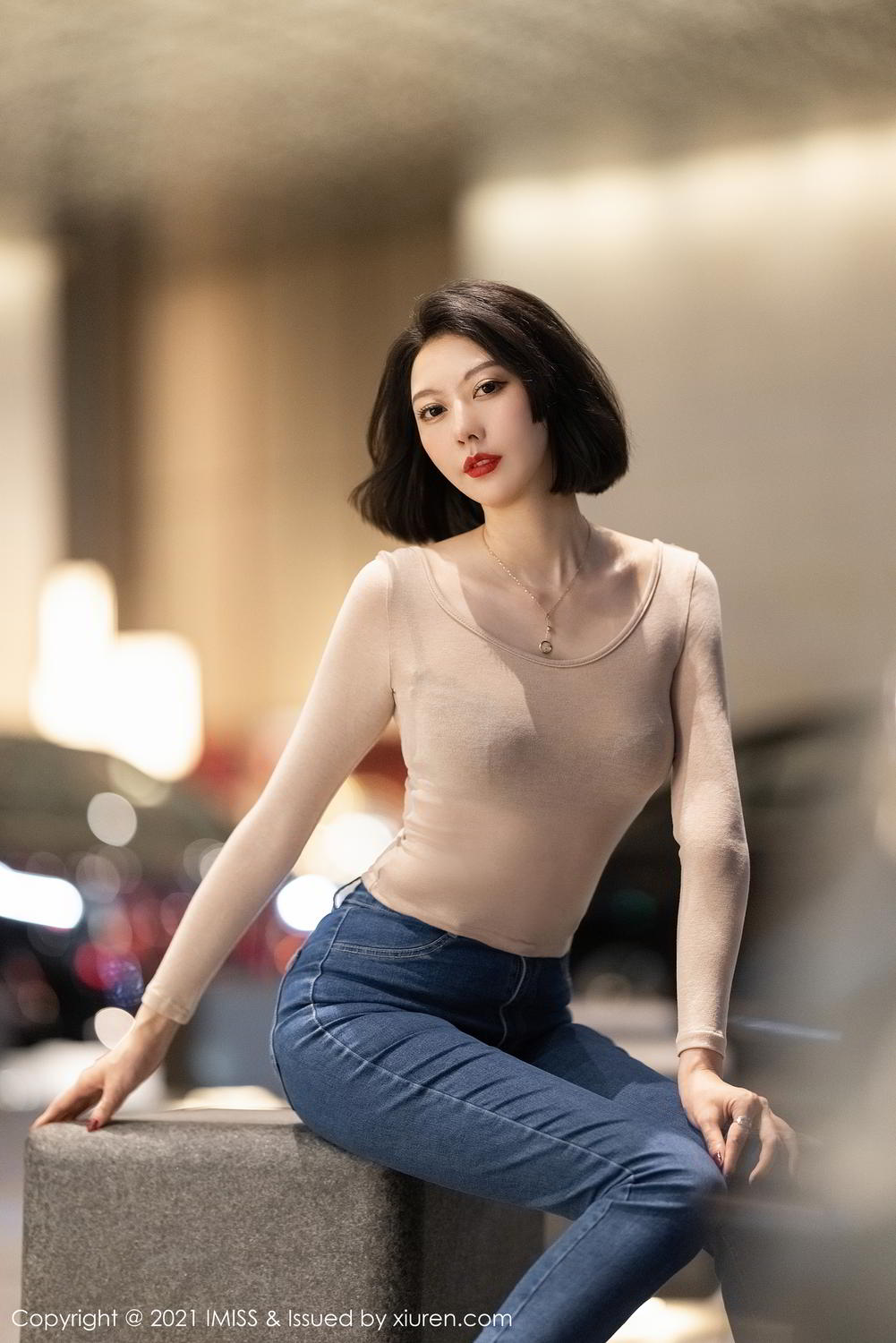 气质美女艺轩 直爽动人牛仔库