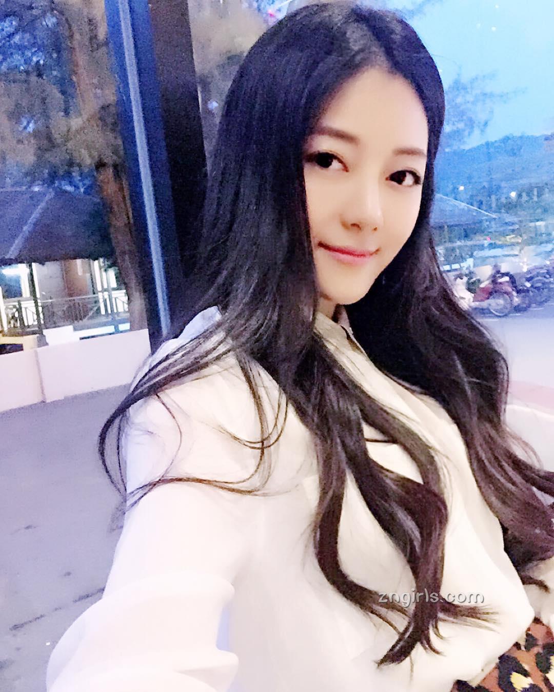 大马沙巴正妹郑雁涵 梦幻级明星脸综合体