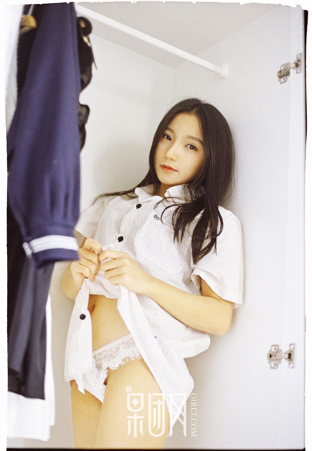 甜美女神范雅惠 牛奶般雪白肌肤