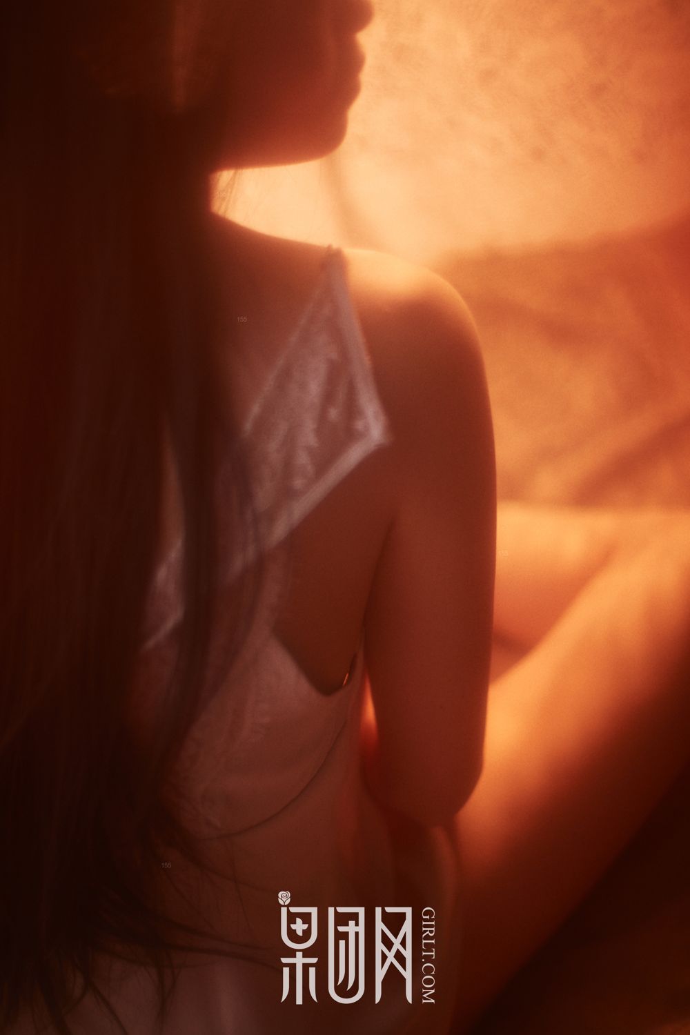 蔷薇女神 白色蕾丝内衣诱惑