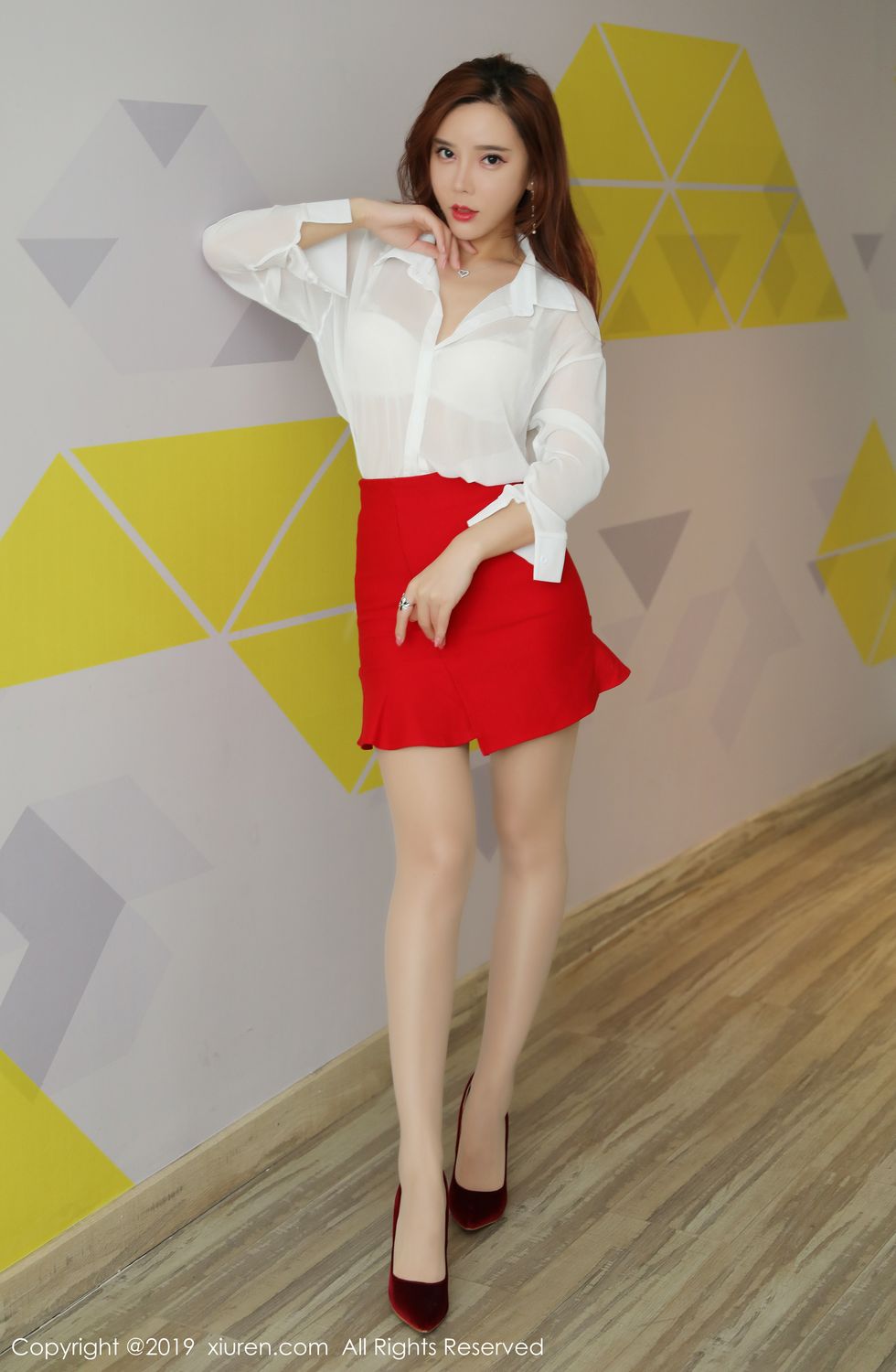 [XIUREN]高清写真图 2019.12.25 艾小青