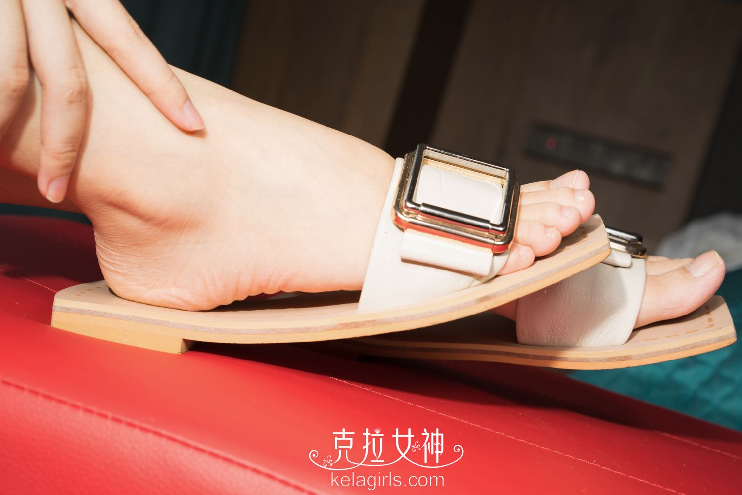 南韩嫩模宋智珍 《校花美足》语录