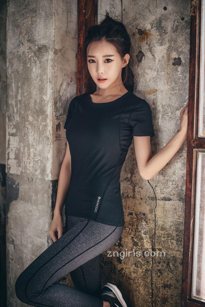 Yoon Ae Ji- 香汗淋漓的运动型写真