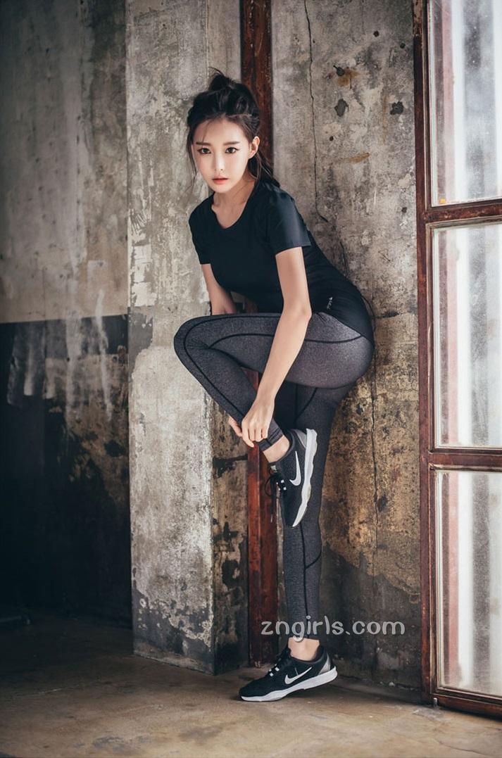 Yoon Ae Ji- 香汗淋漓的运动型写真