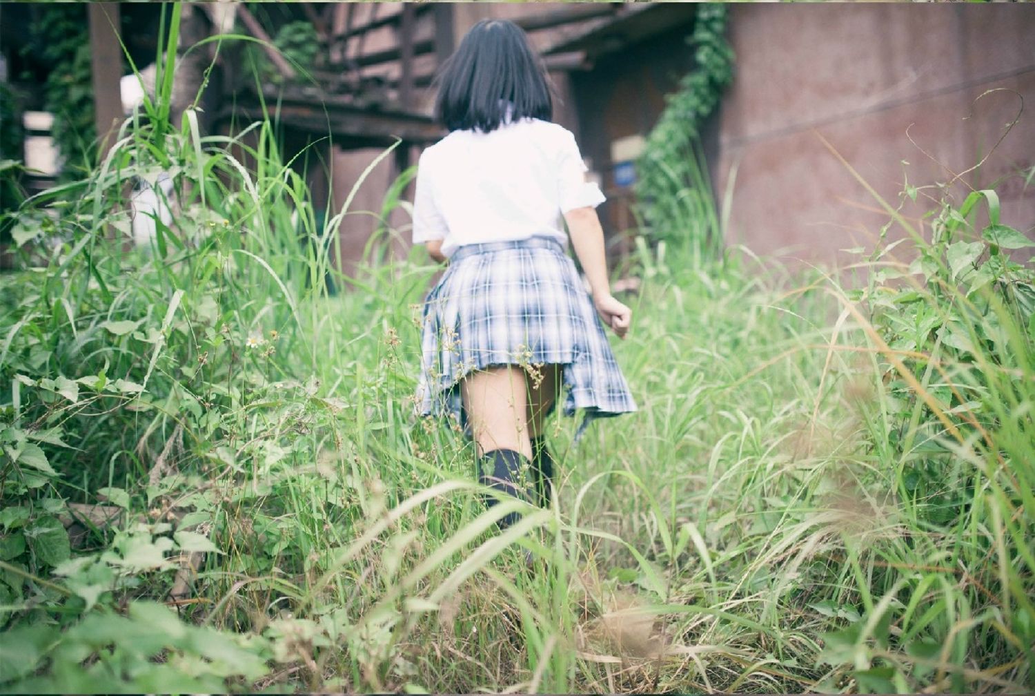 橘由纪Yuki- 校园暴力写真《破蛹》序章
