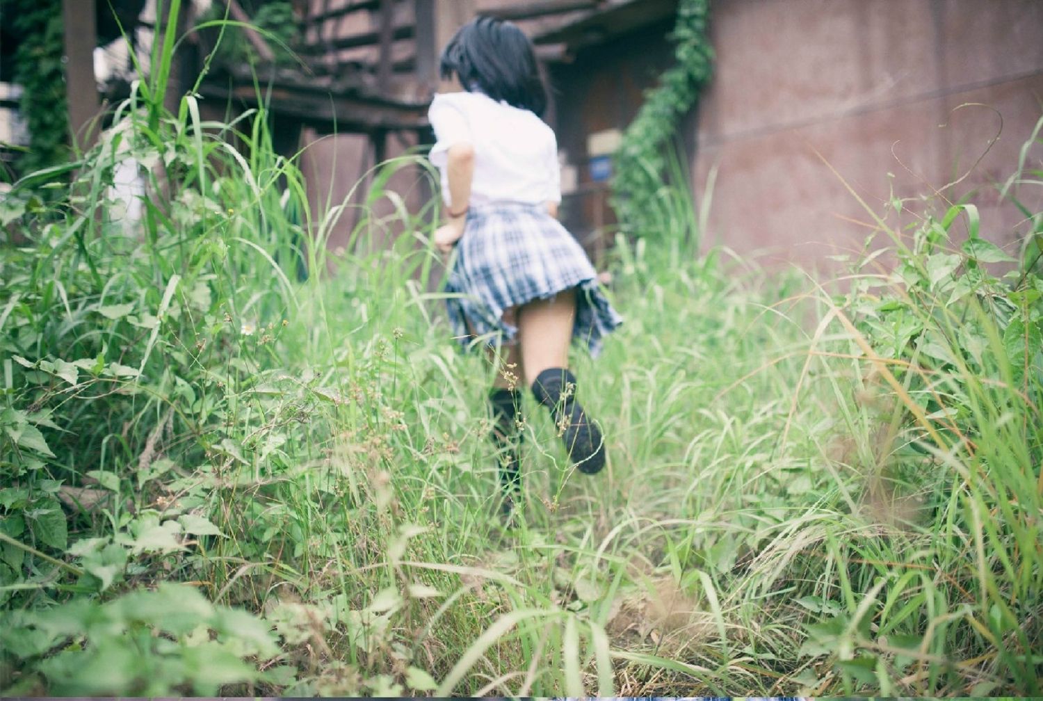 橘由纪Yuki- 校园暴力写真《破蛹》序章