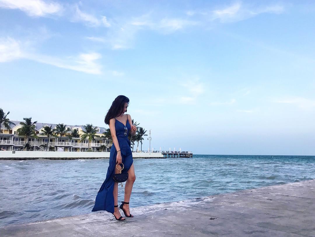 深圳正妹Macey Wan 吊带上衣太紧身颜值太美
