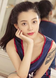 凌菲