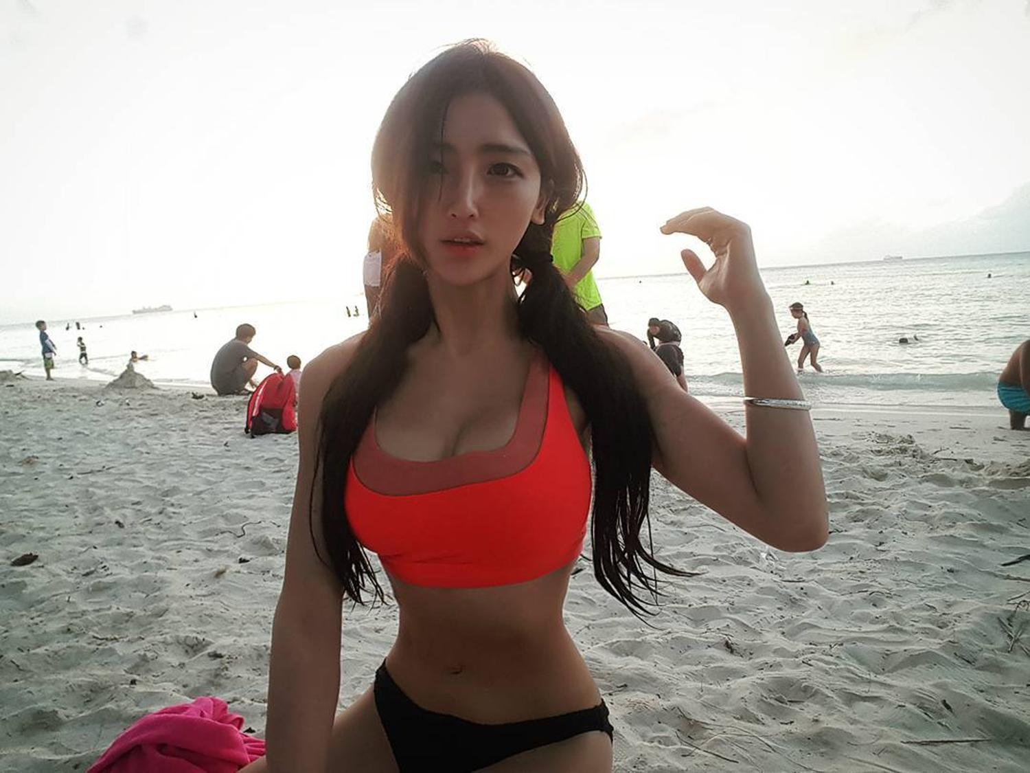 韩国健身美女박세리 紧身上衣超狂身材