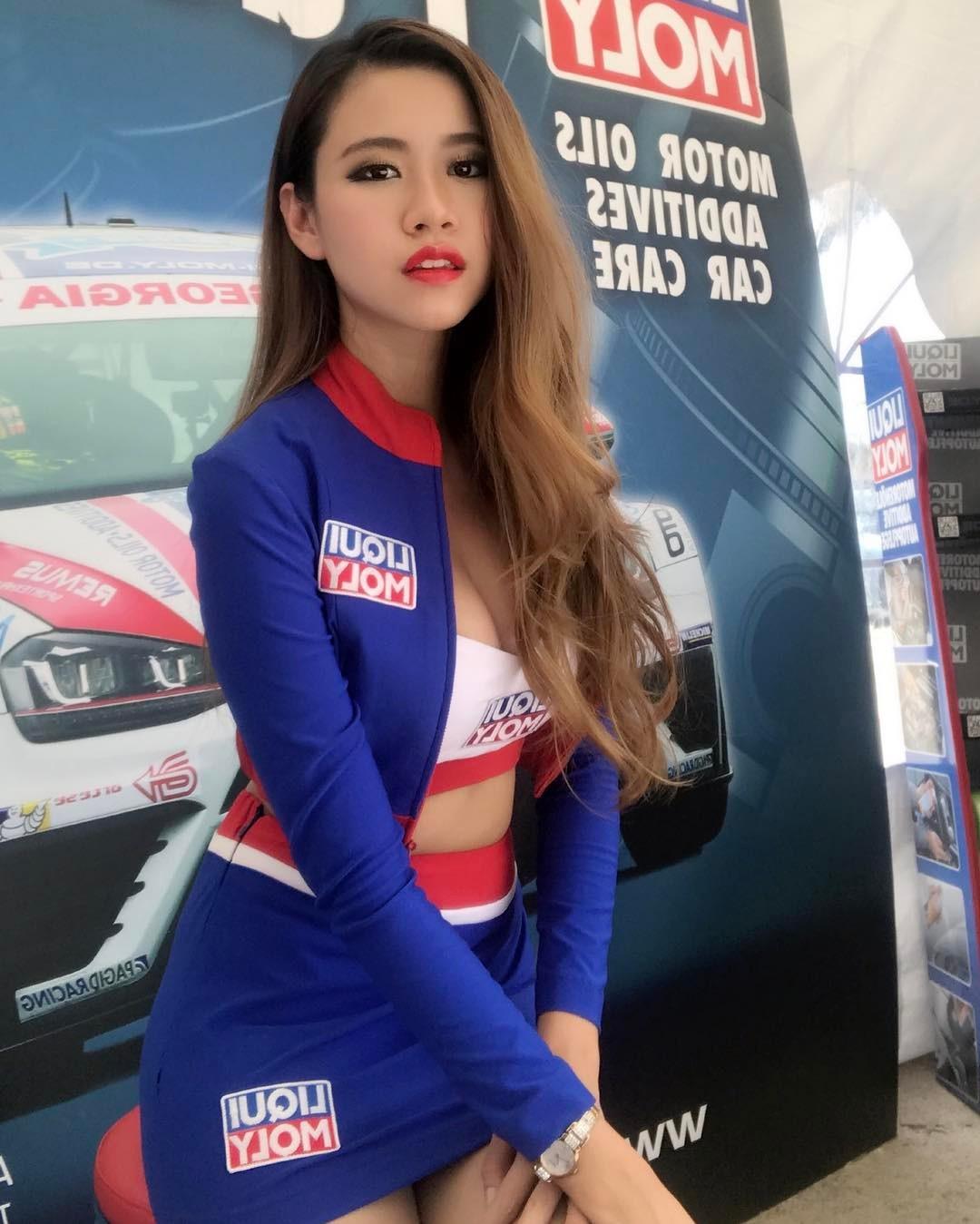 大马女模Qi Qi Lee 惊人上围性感迷人