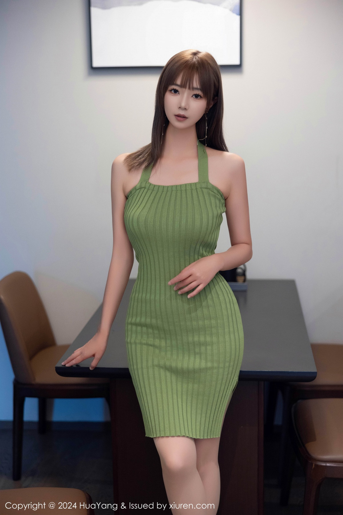 [HuaYang]高清写真图 2024.08.15 VOL.600 宋-kiki 丝袜美腿