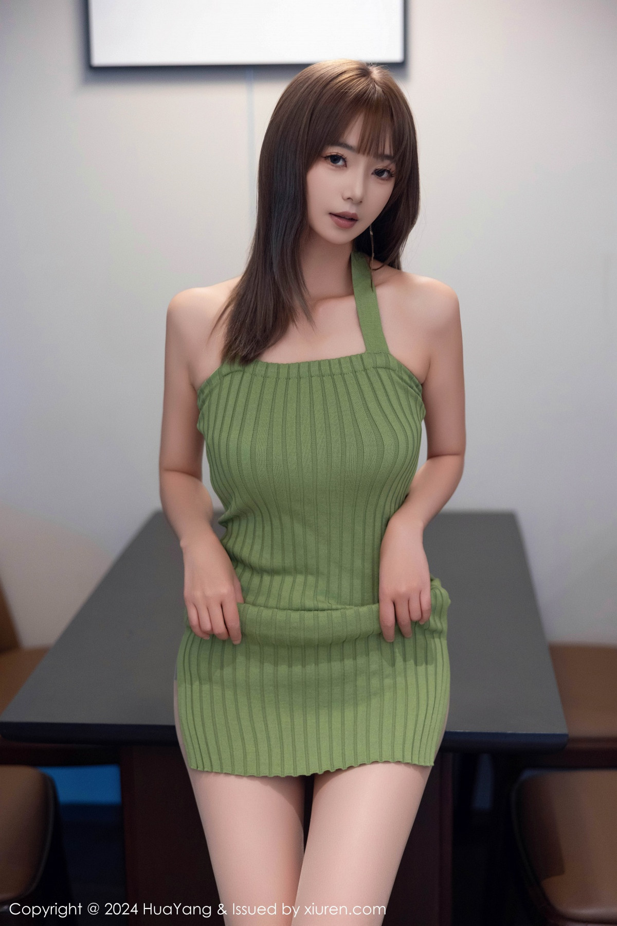 [HuaYang]高清写真图 2024.08.15 VOL.600 宋-kiki 丝袜美腿