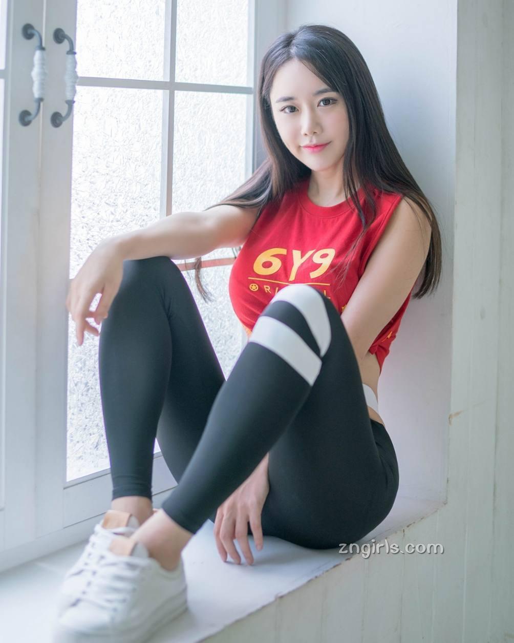 韩国外拍模特캔디 蜂腰翘臀极品身材