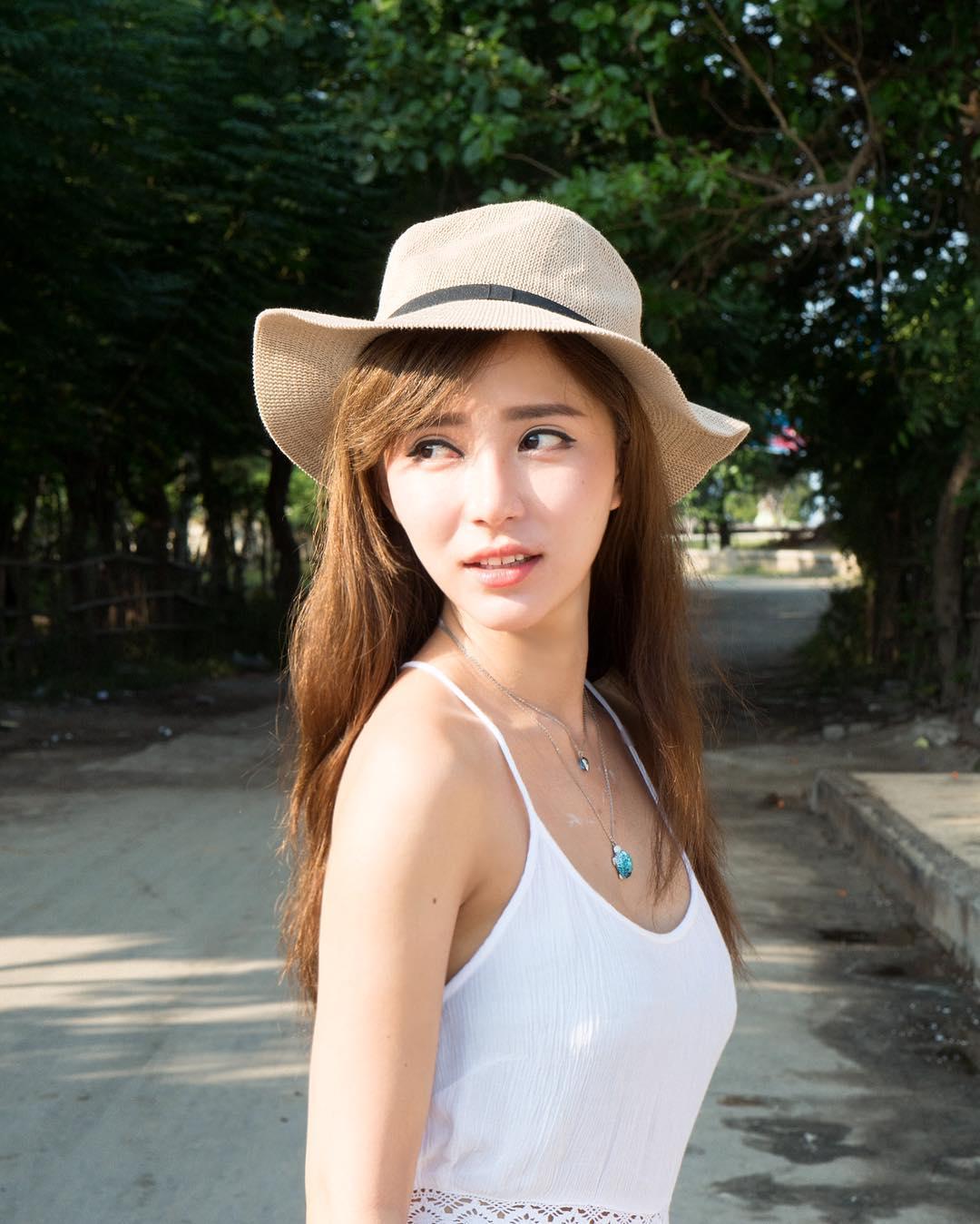 大马美女赛车手Venice Min  赛车服底下是身材姣好