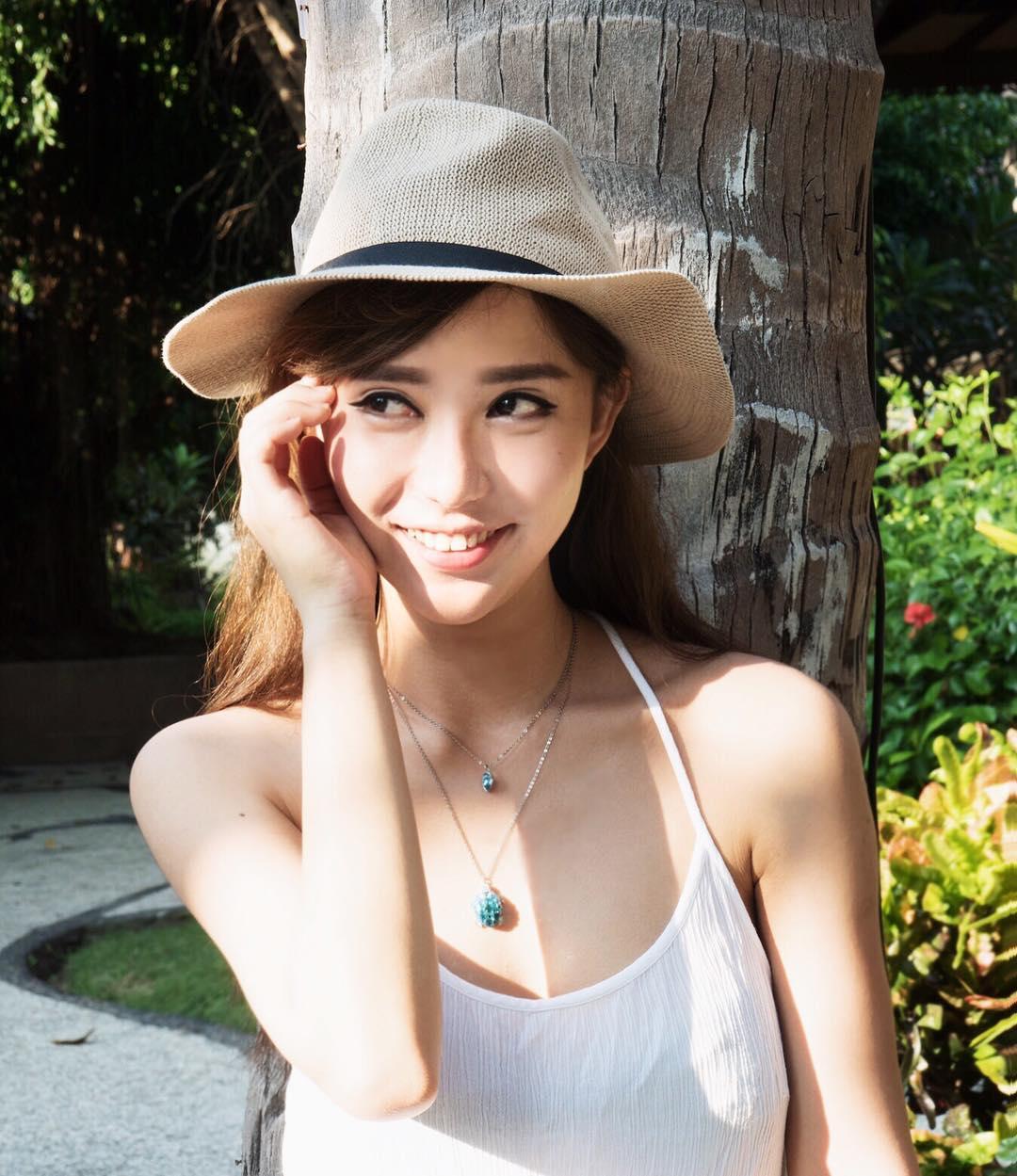 大马美女赛车手Venice Min  赛车服底下是身材姣好