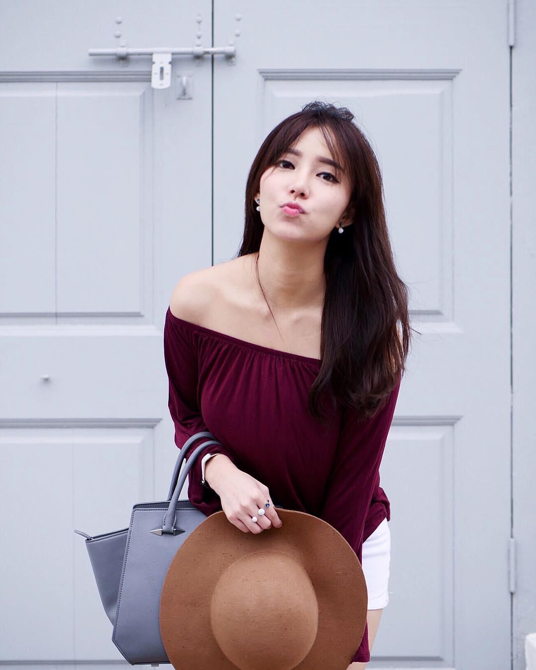 大马美女赛车手Venice Min  赛车服底下是身材姣好