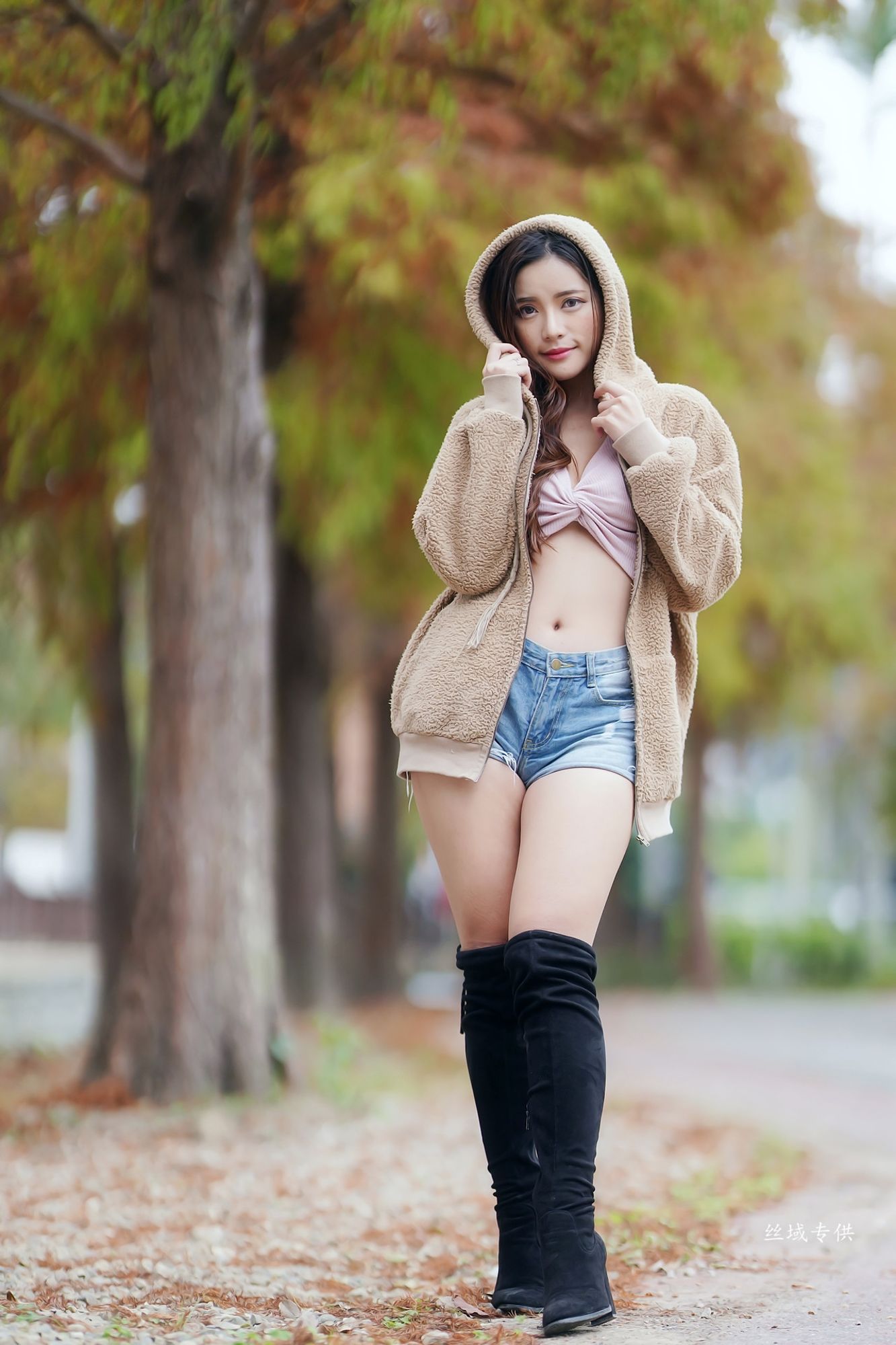 [台湾网美]高清写真图 黄书庭 . 士林官邸 午后