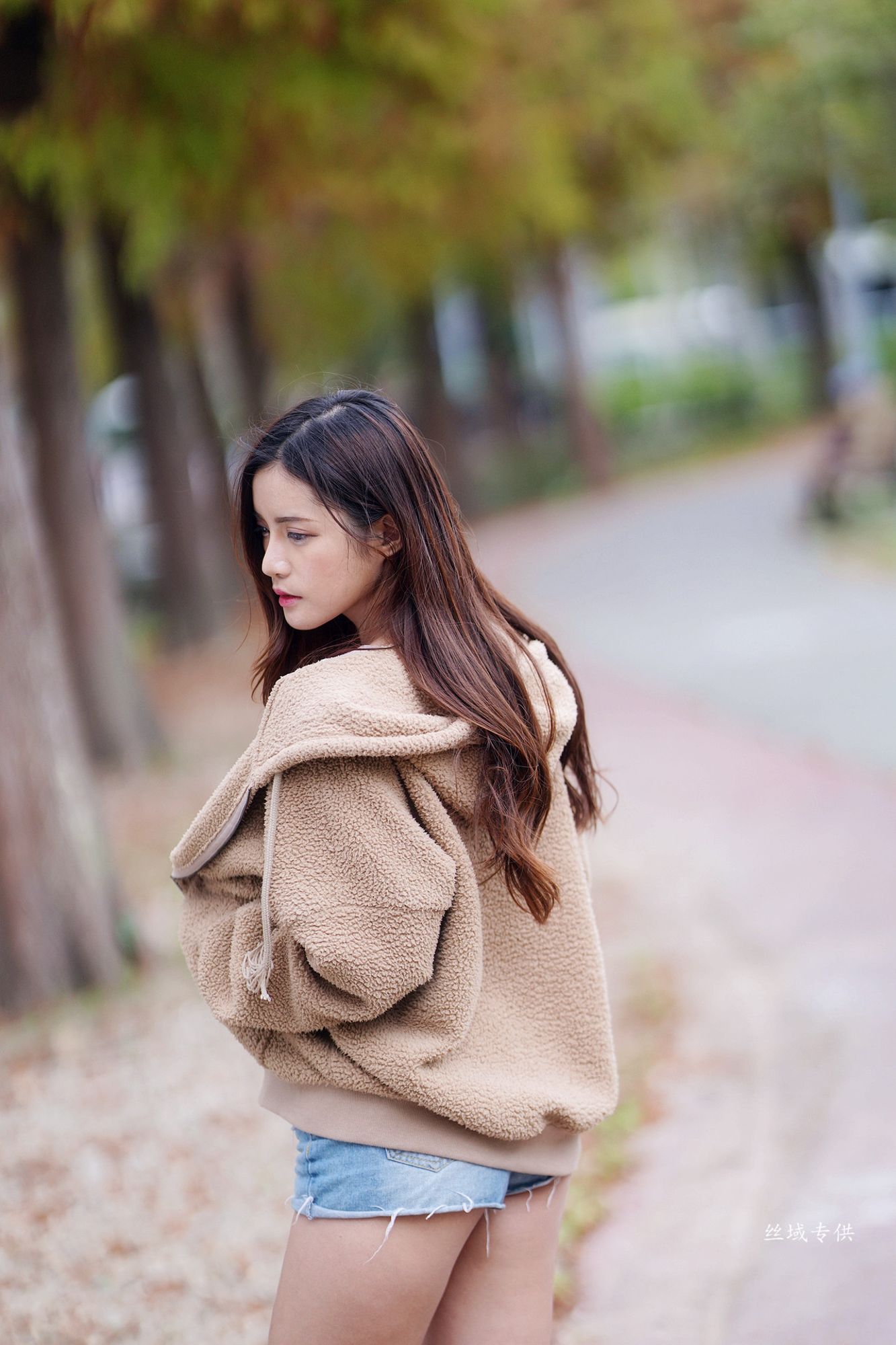 [台湾网美]高清写真图 黄书庭 . 士林官邸 午后