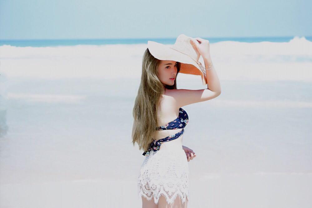 大马顶级正妹Lena Mia，热爱旅游，热爱生活