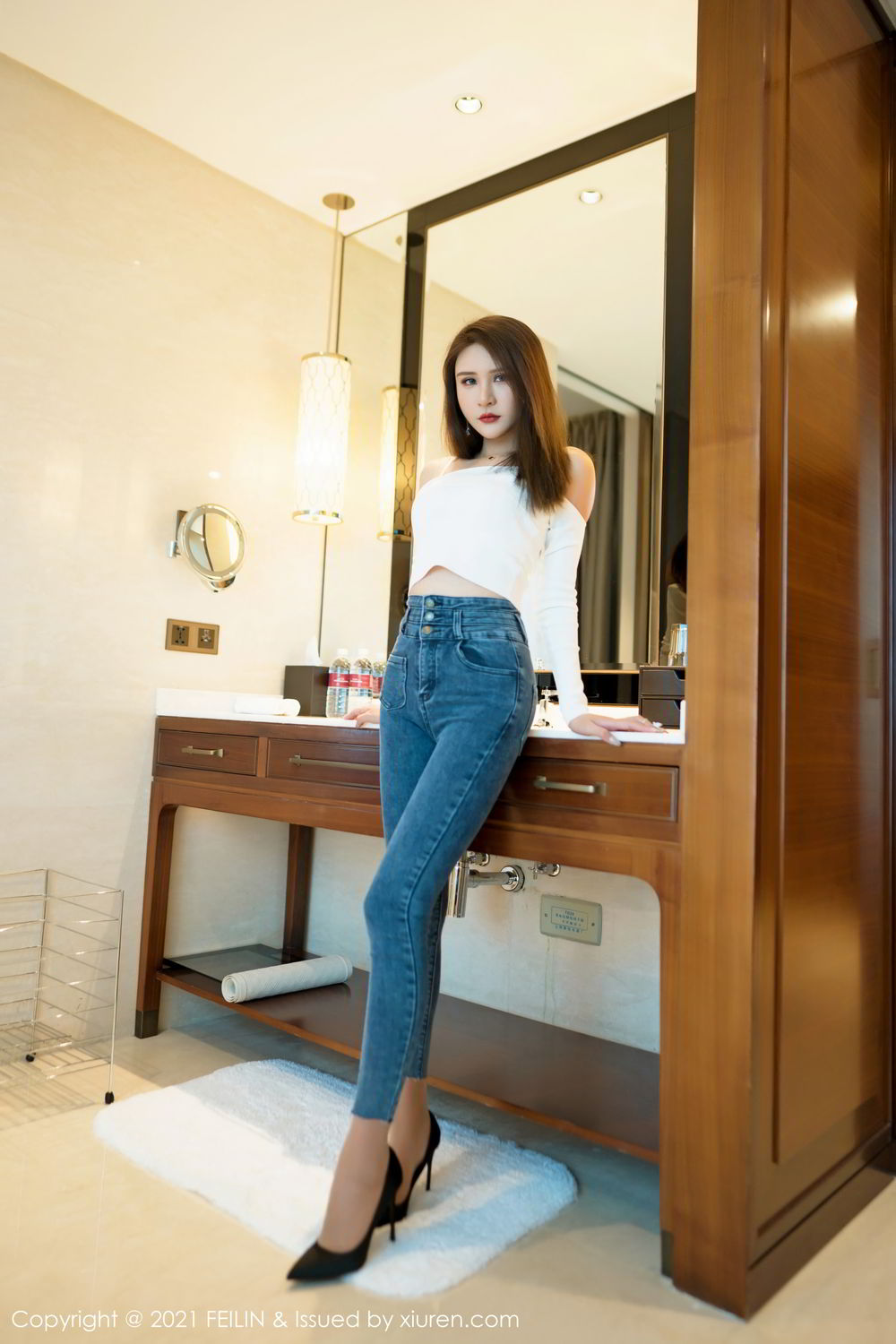 [FEILIN]高清写真图 2021.05.13 VOL.389 Emily顾奈奈