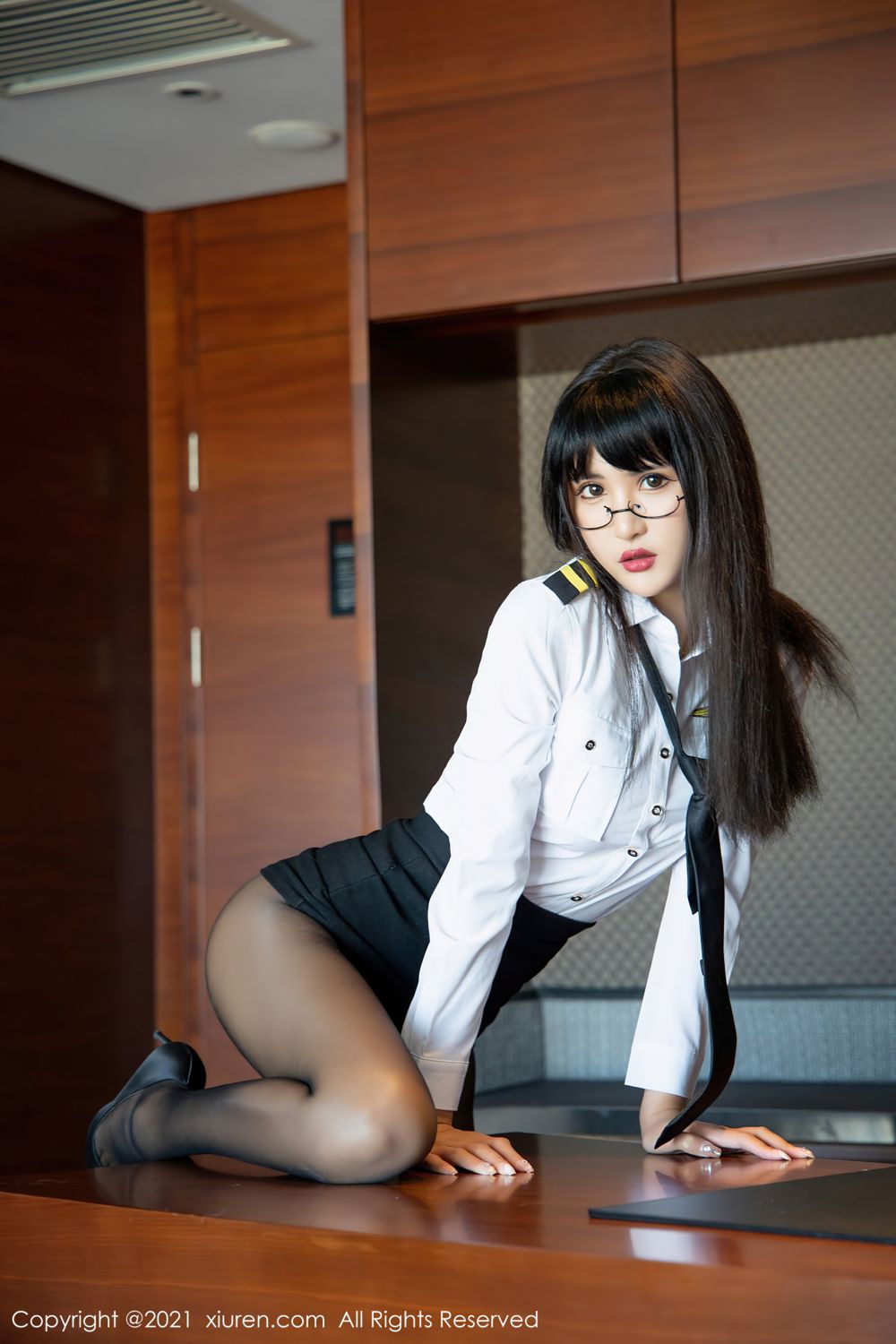 [XiuRen]高清写真图 2021.11.12 No.4207 Emily尹菲