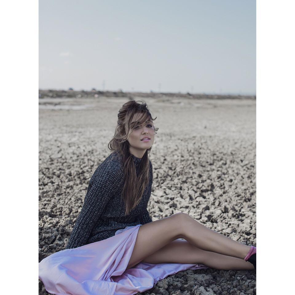 Hande Ercel- 土耳其美女私房照