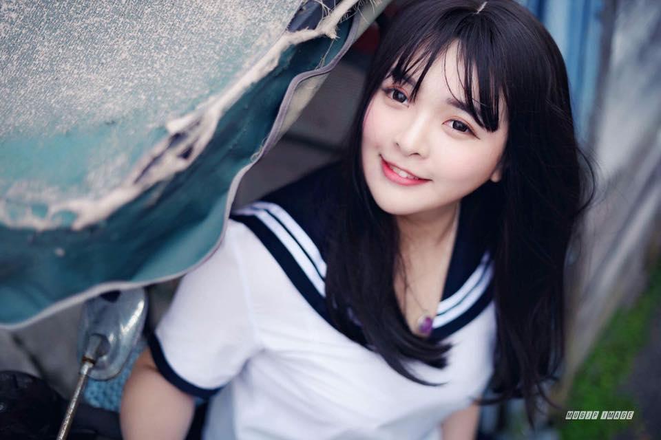 李姿儀- 萌萌脸蛋身材却超火爆的无敌反差！