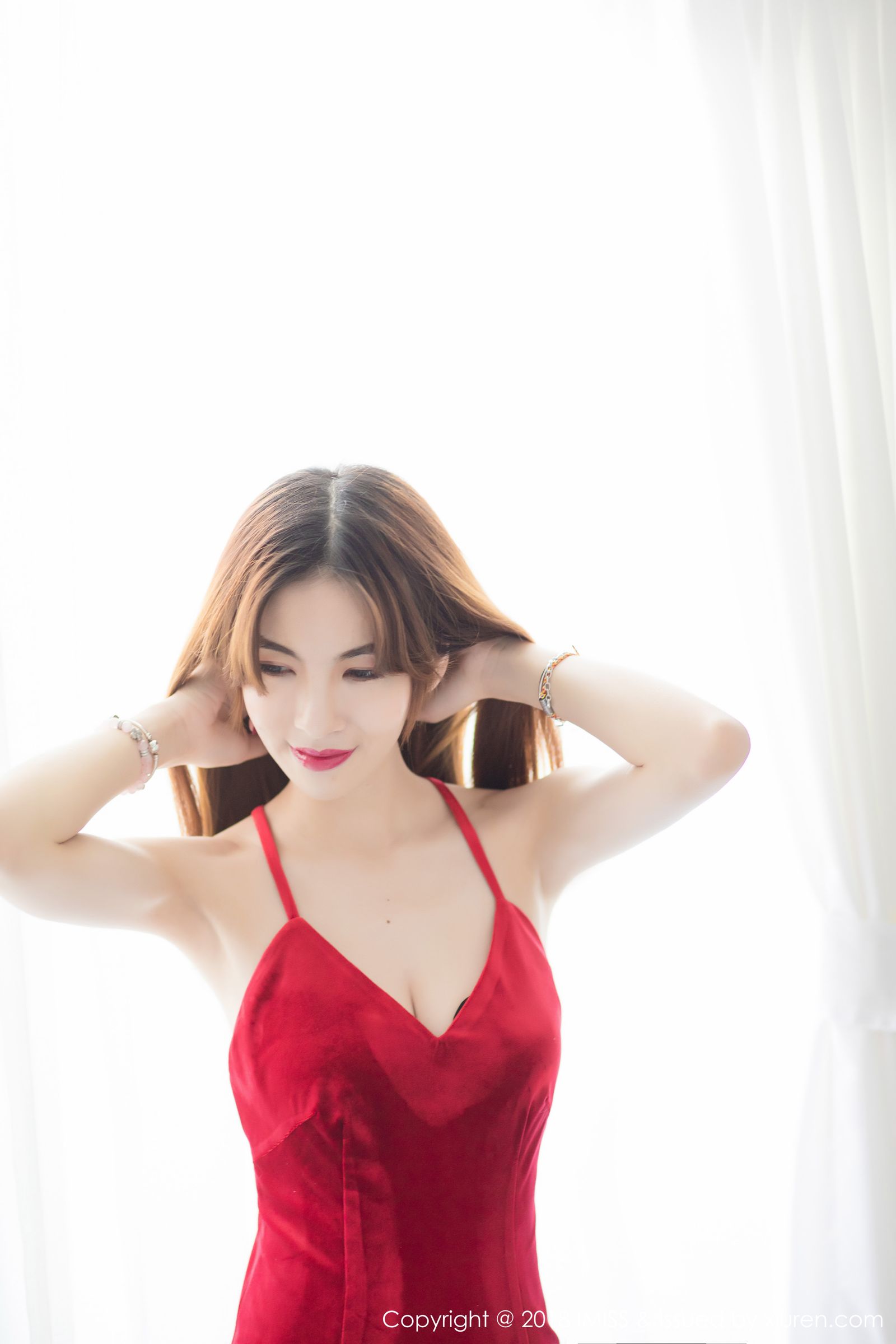 丽质美人Yannie 黑丝内衣与蕾丝