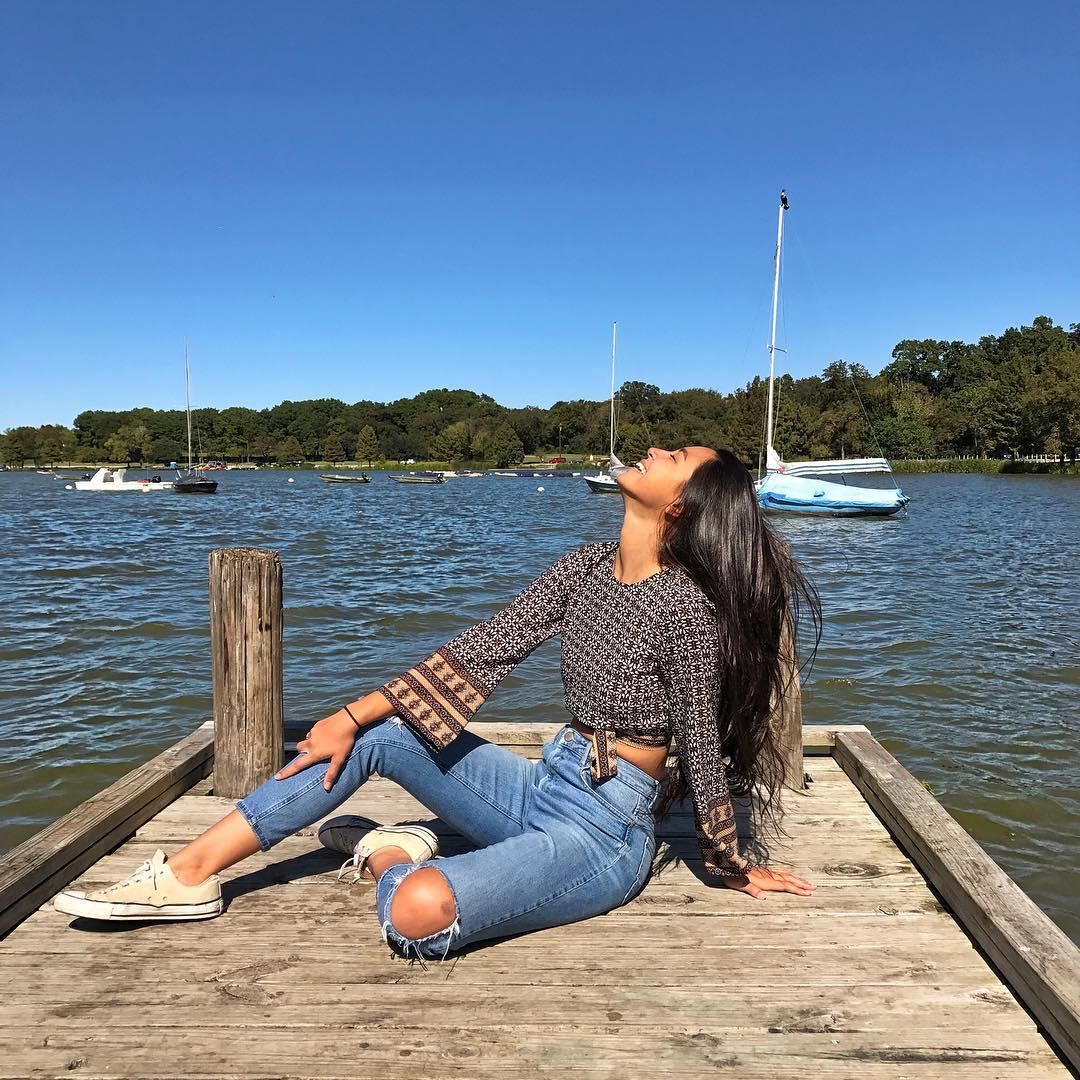 3D立体视觉！亚裔女模Mikayla Rogers性感美图