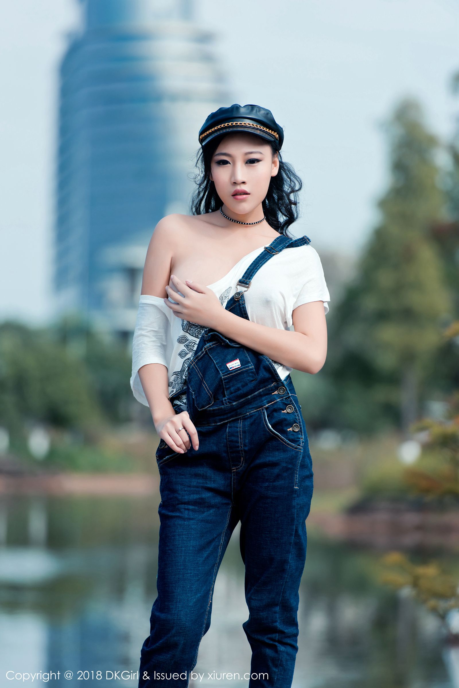 高挑模特梦倩 户外真空美腿
