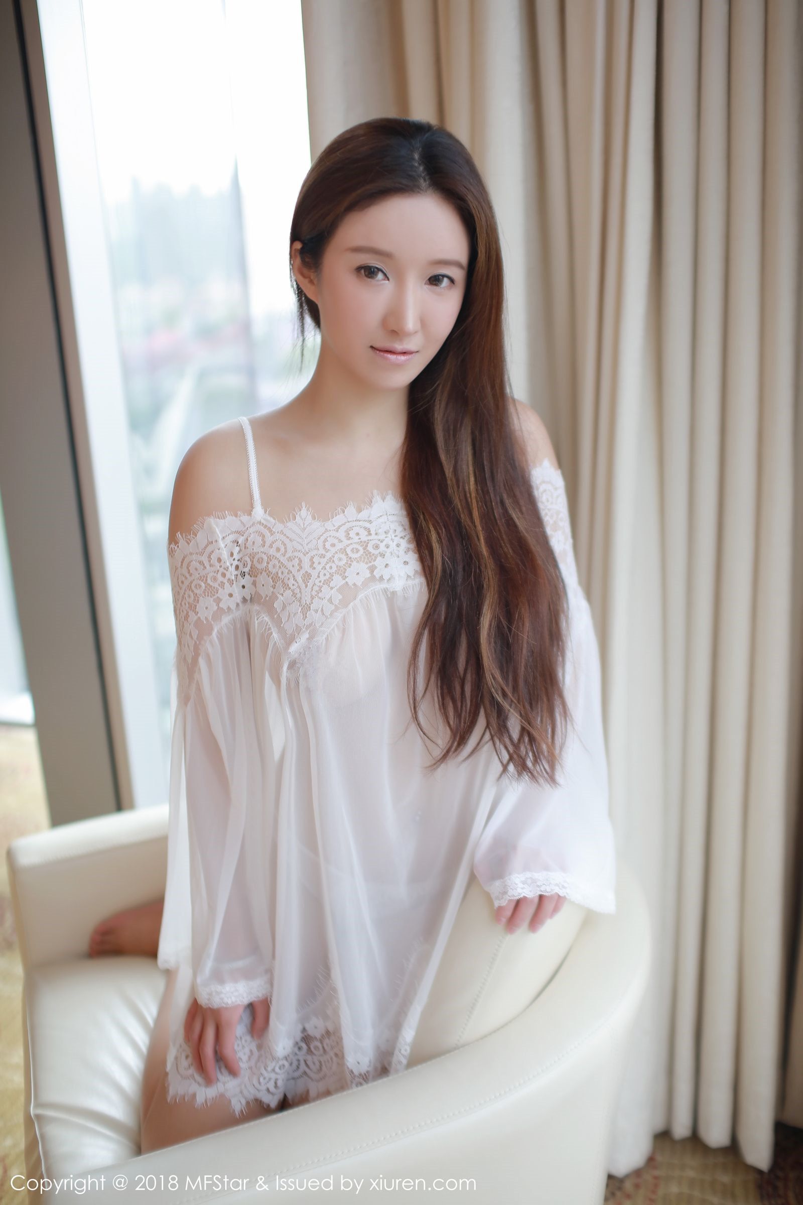 运动达人Jennanni_Jen 薄纱睡衣透视诱惑
