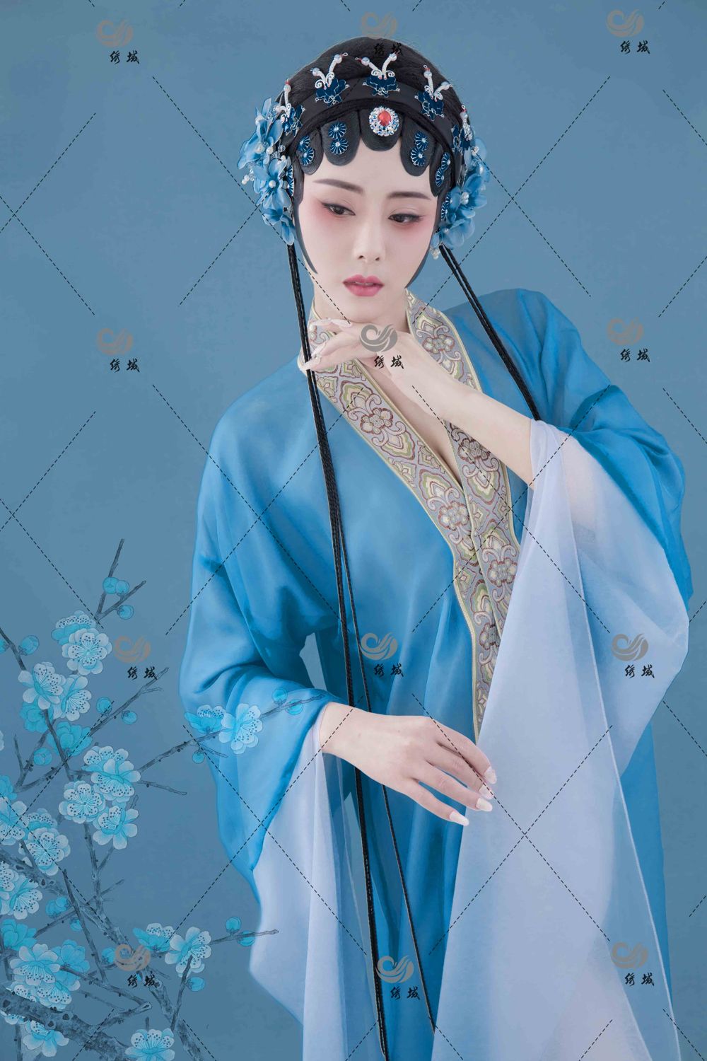 [TouTiao头条女神]高清写真图 2019-12-09 白蛇传 莫晓希