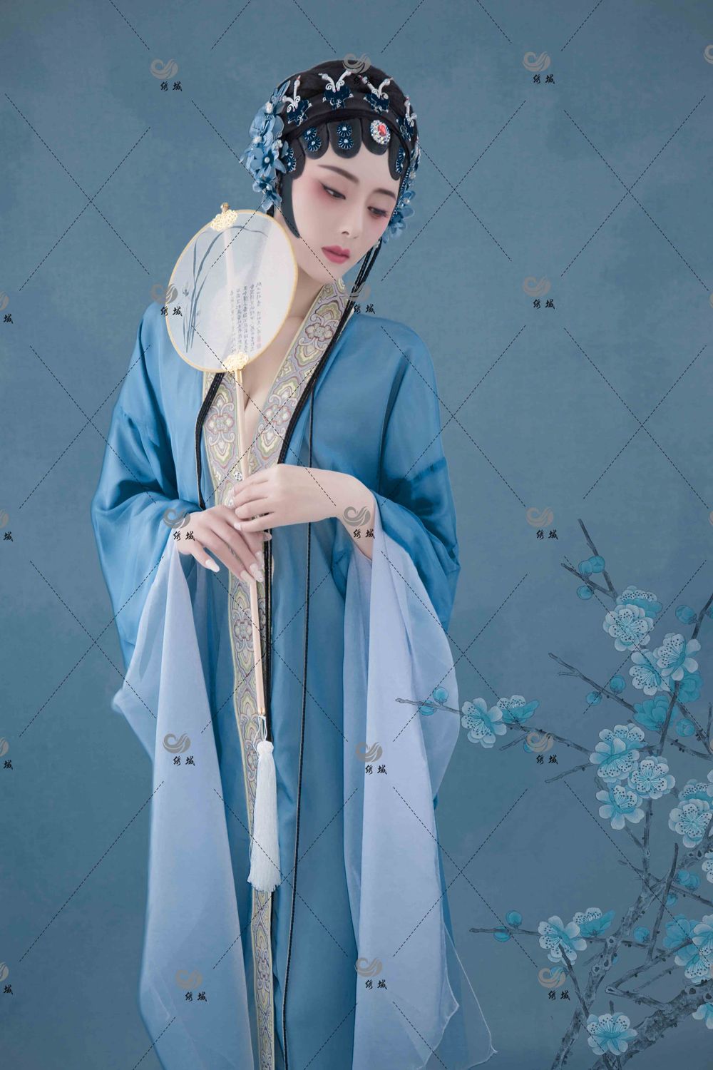 [TouTiao头条女神]高清写真图 2019-12-09 白蛇传 莫晓希
