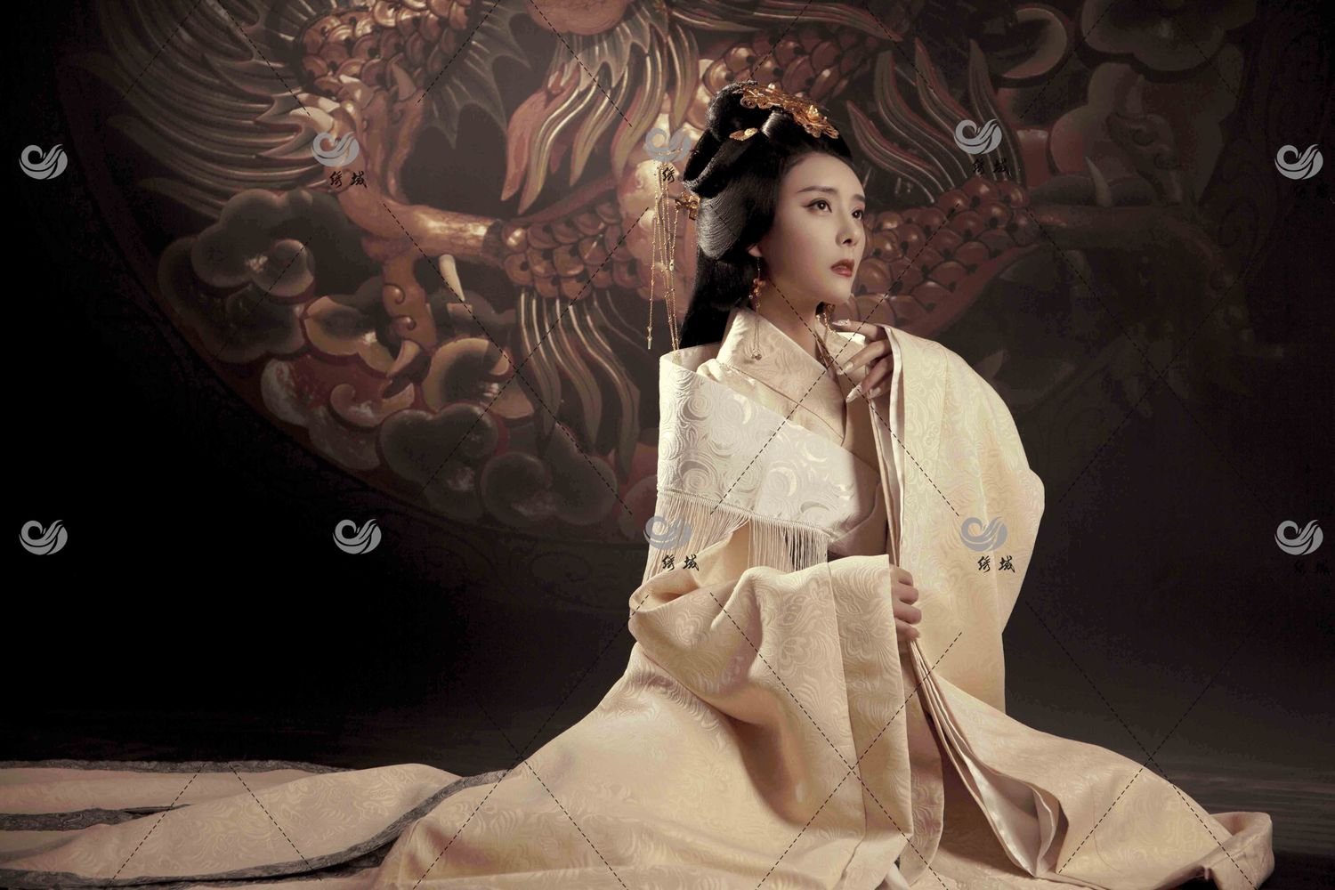 [TouTiao头条女神]高清写真图 2019-12-13 风华绝代武则天 莫晓希