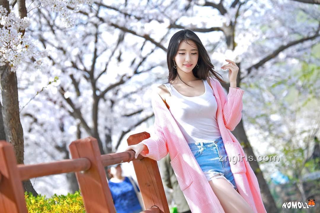 南韩女神临恩惠 姣好气质逆天长腿