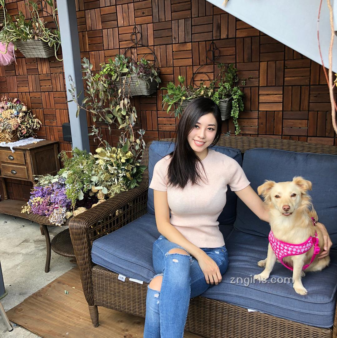 好猖狂！比基尼正妹Danielle S波涛胸涌