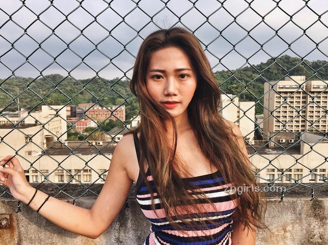 台湾素人正妹陈靖媛 浑圆碗波与结实蜜臀