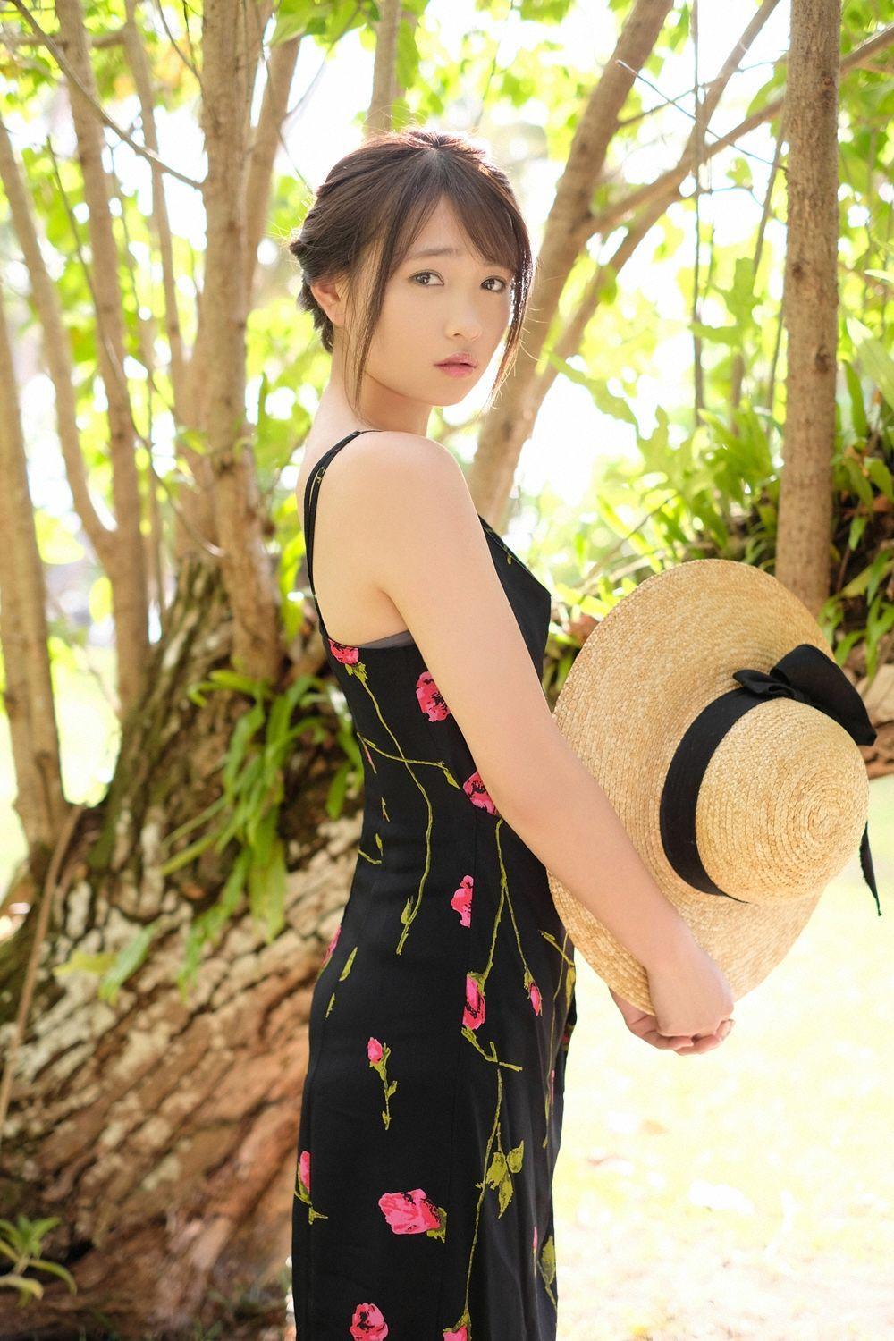 志村理佳- [YS-Web]高清写真图 Vol.805 天然ピュアホワイトボディ