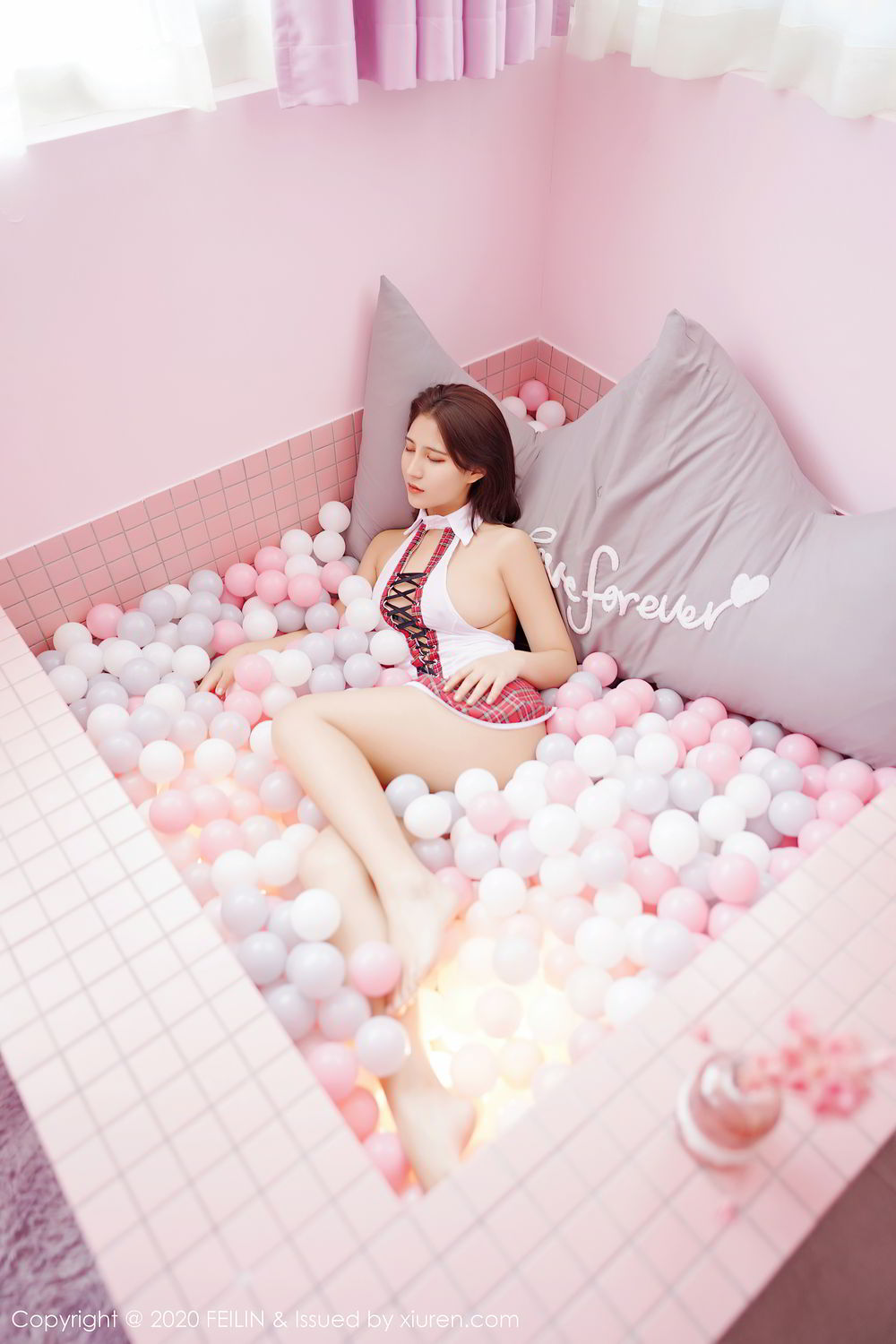 [FEILIN]高清写真图 2020.09.03 VOL.340 久久Aimee
