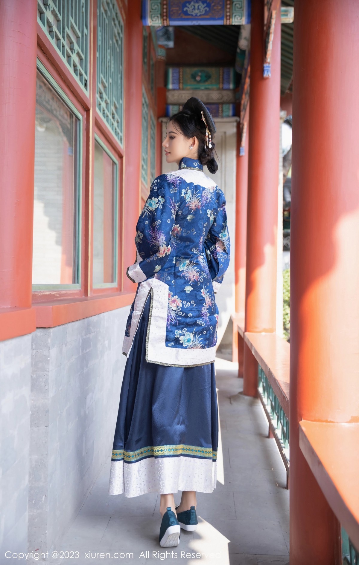 [XiuRen]高清写真图 2023.03.10 No.6398 就是阿朱啊 宫廷服饰
