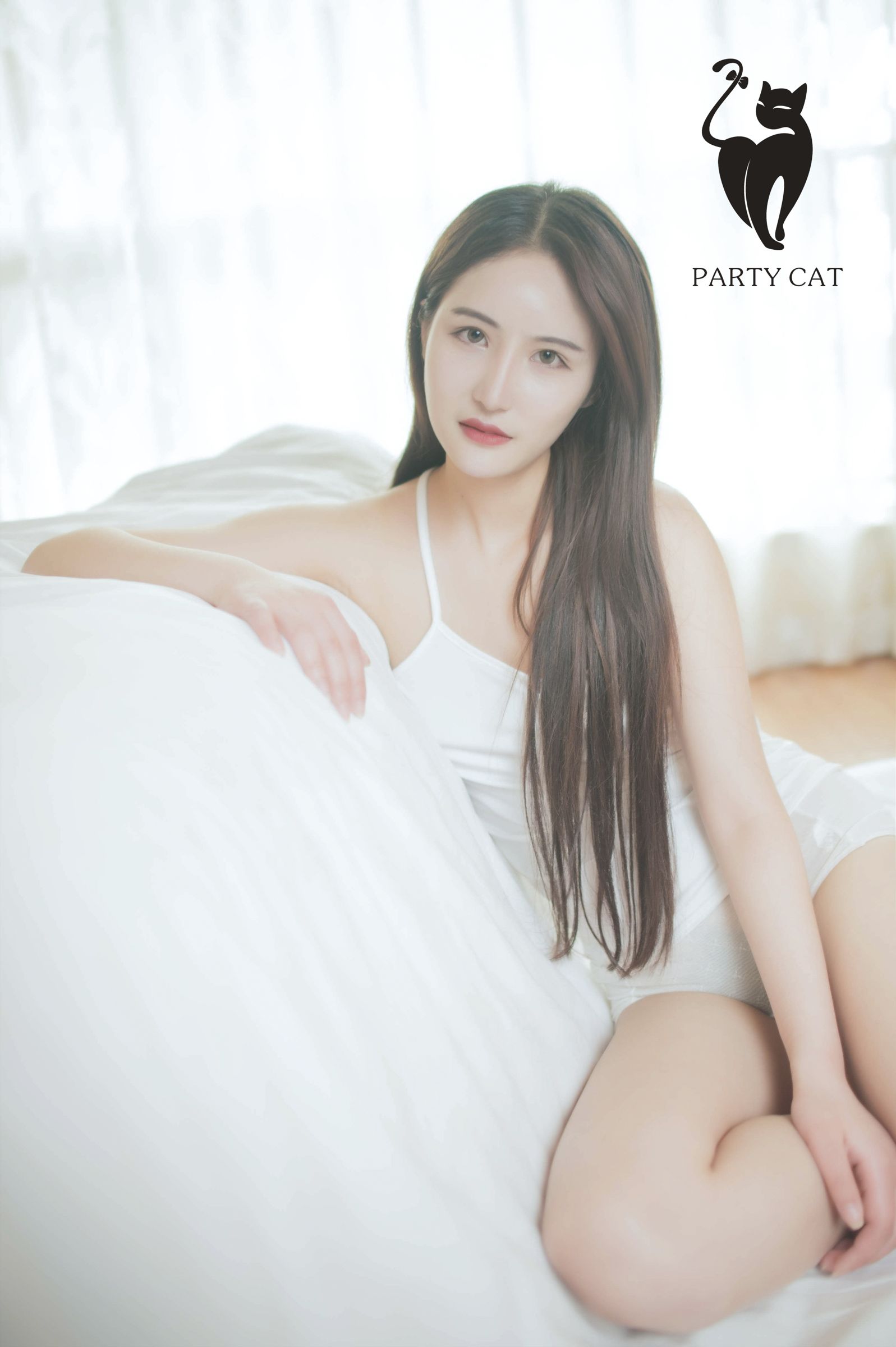 文琳- [PartyCat轰趴猫]高清写真图 No.012 温柔婉约 ​​​​