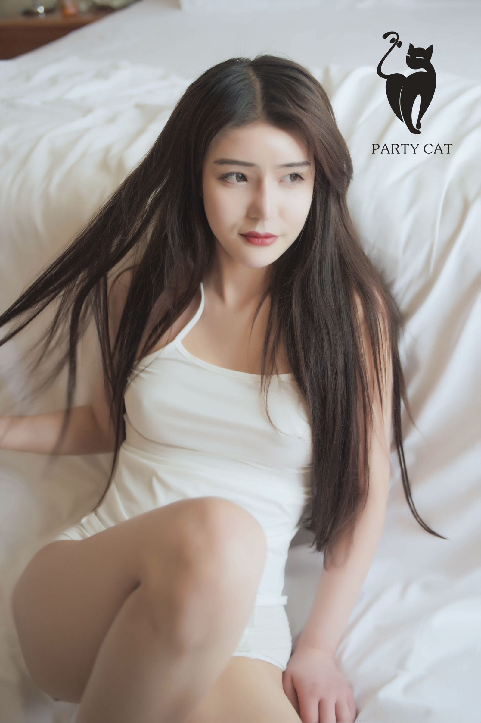 文琳- [PartyCat轰趴猫]高清写真图 No.012 温柔婉约 ​​​​