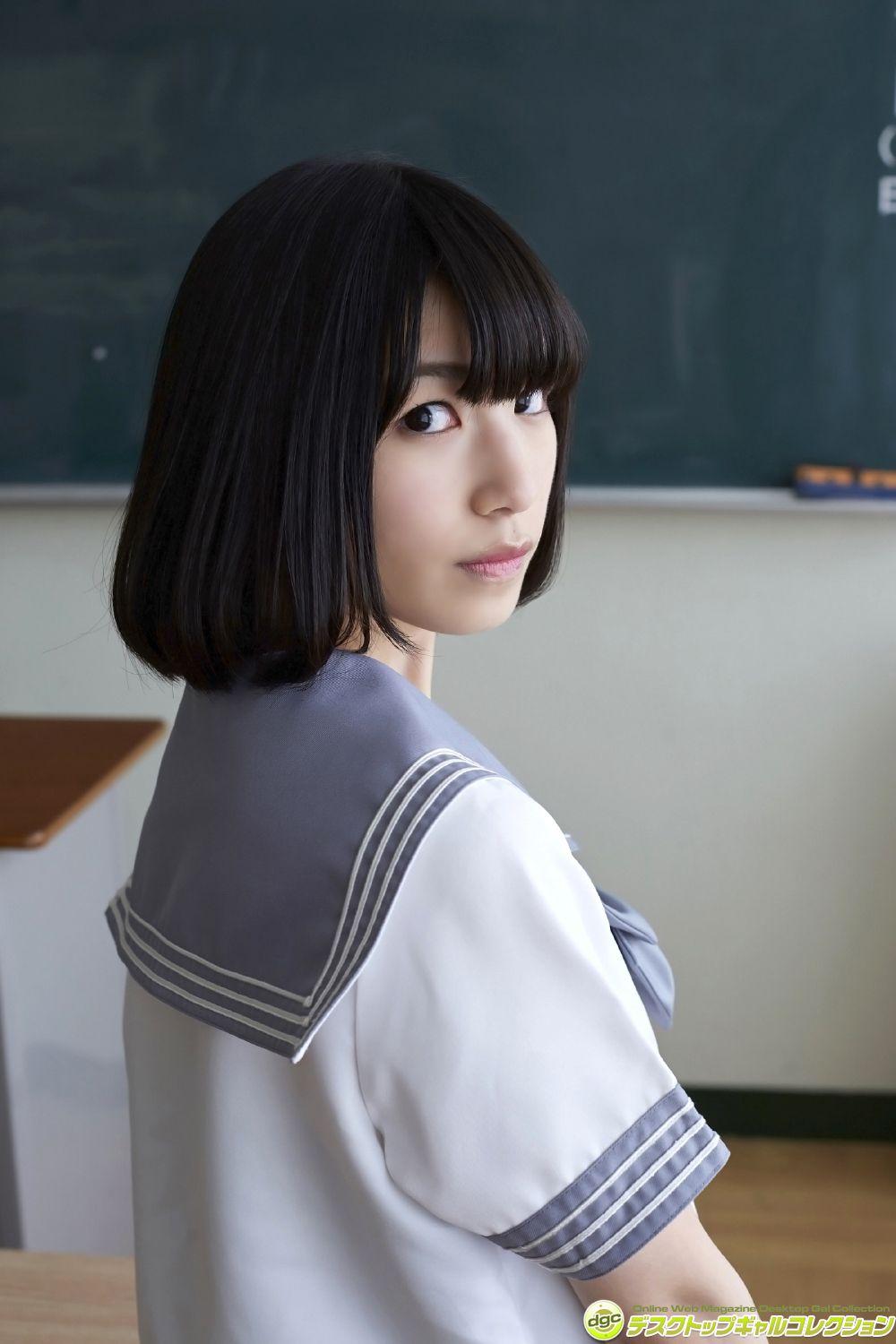 村上りいな- [DGC]高清写真图 グミとアイドル大好きな美少女の制服物語！