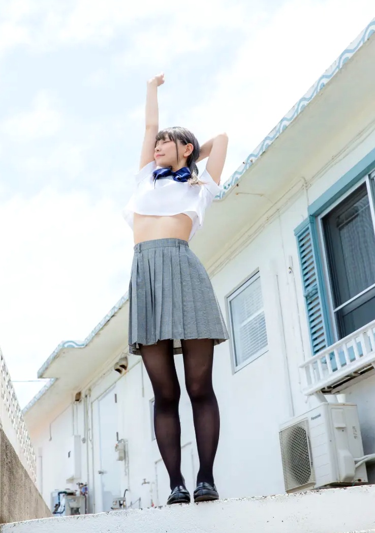 [ハレム] あまつ様写真集：密着フェティッシュ，性感校服黑丝诱惑私房照