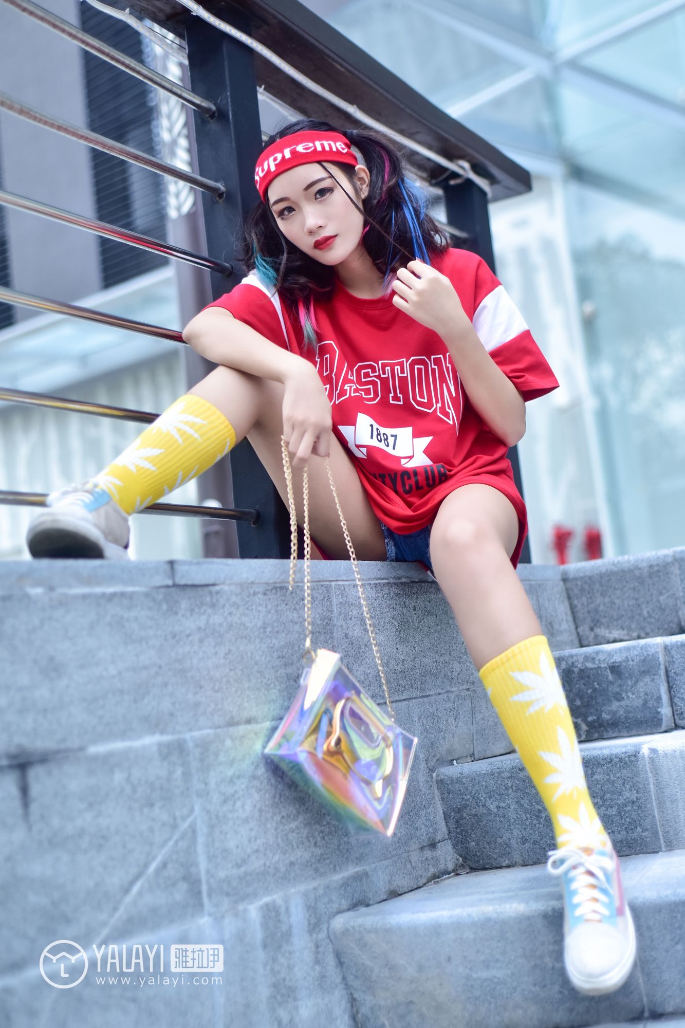 兔洱- [YALAYI雅拉伊]高清写真图 No.031 周末时光