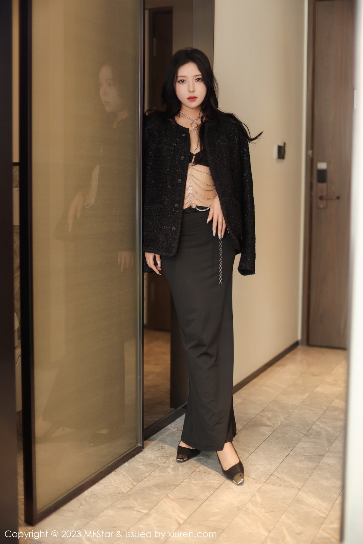 [MFStar]高清写真图 2023.01.30 VOL.583 露露luncy 美臀妩媚
