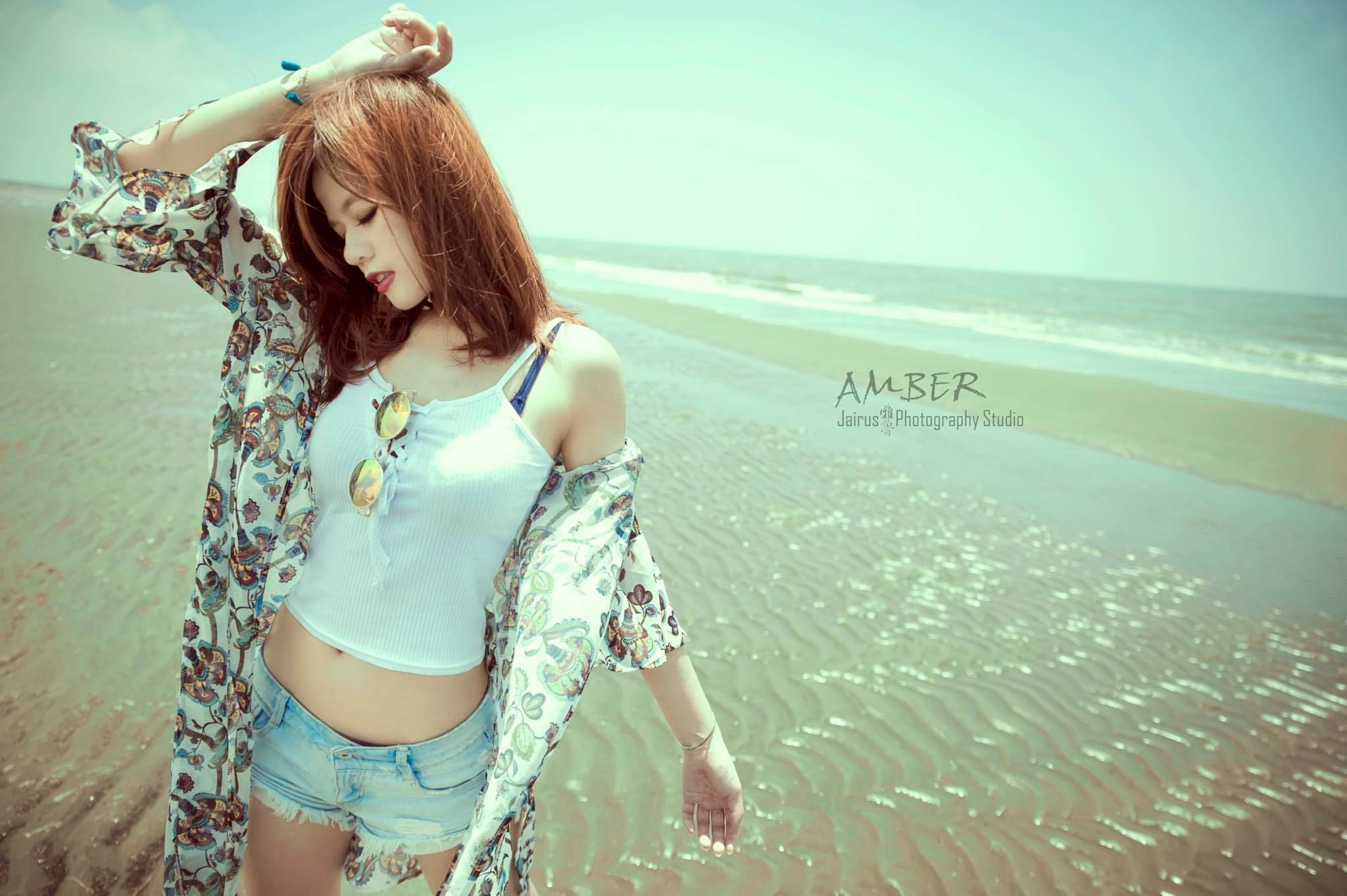 安柏涵AmberHan- 清新甜美的OL