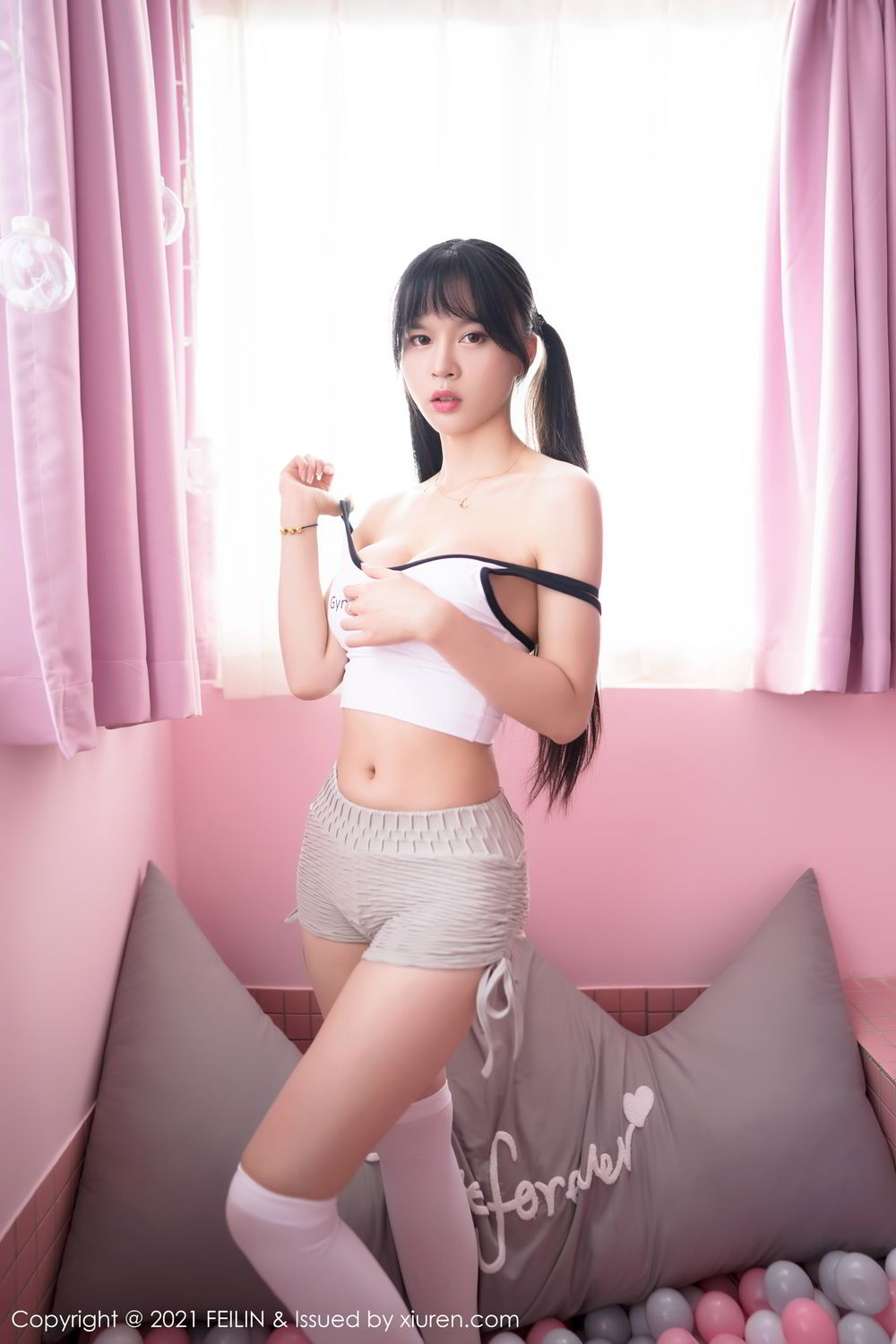 [FEILIN]高清写真图 2021.01.04 No.364 桃香子