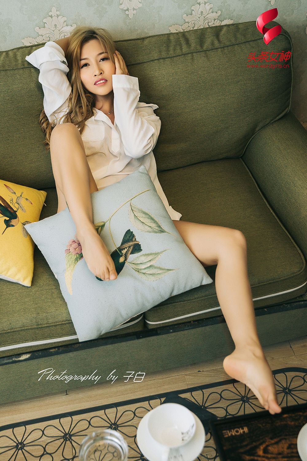[TouTiao头条女神]高清写真图 2019-11-28 白衣胜雪 阿赞